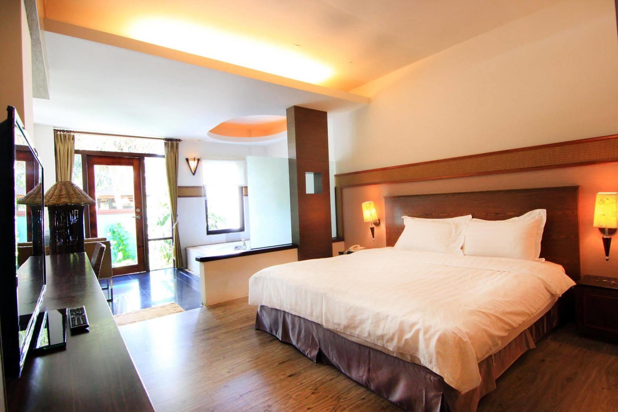 Palm Villa Guesthouse Nantou Esterno foto