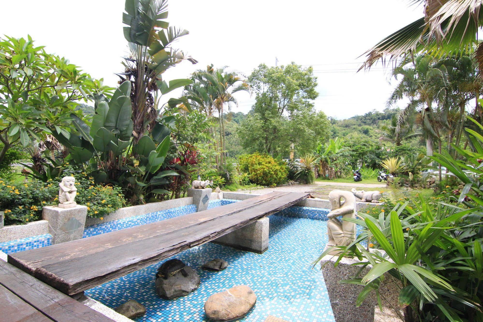Palm Villa Guesthouse Nantou Esterno foto