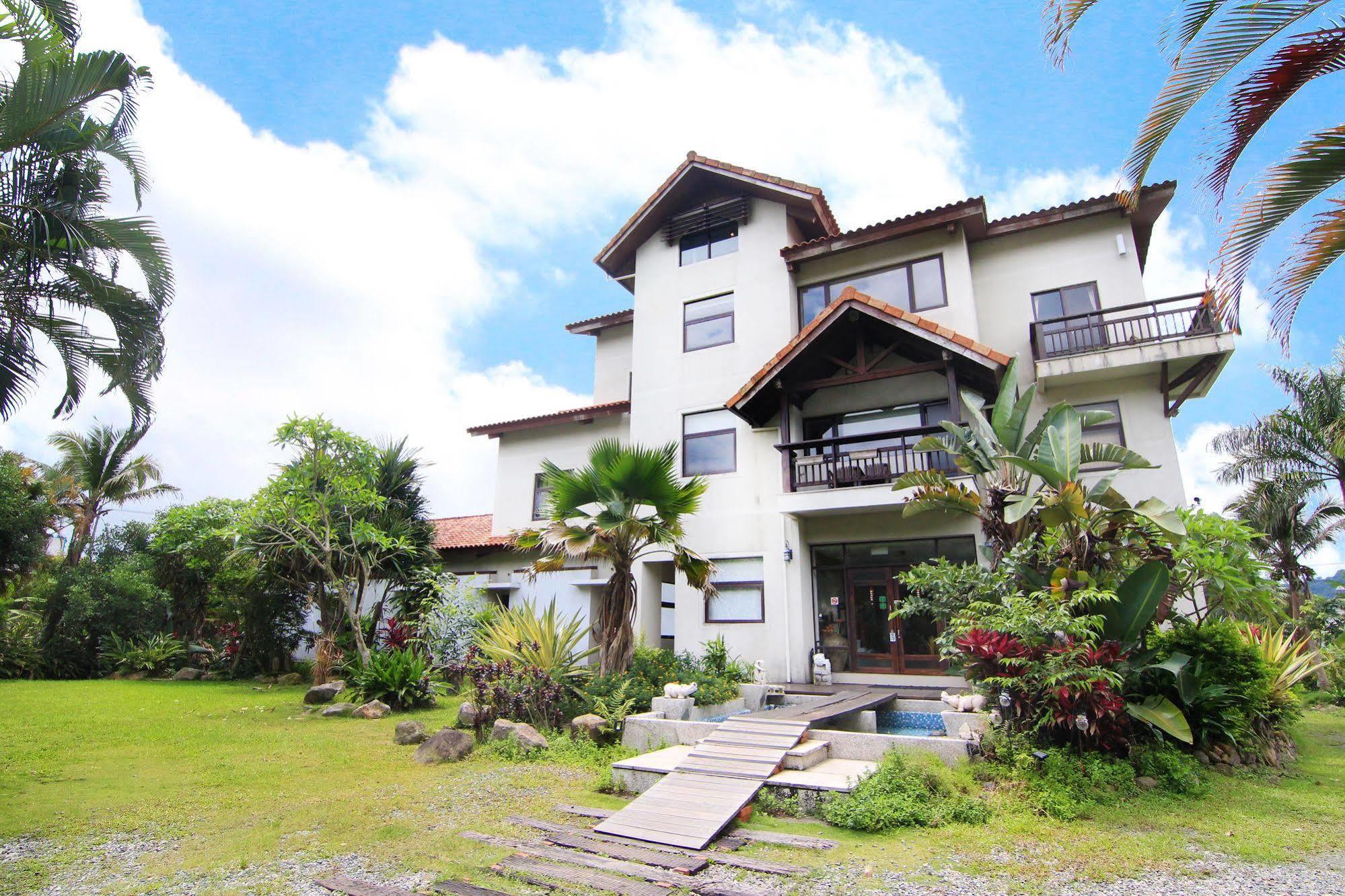 Palm Villa Guesthouse Nantou Esterno foto